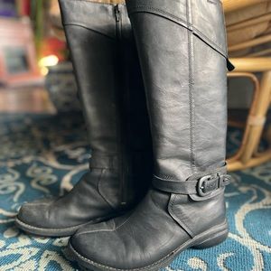 Black Leather Merrell Boots - Size 7.5